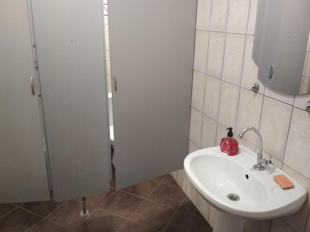 Hostel Na Kurmanovycha 利沃夫 外观 照片